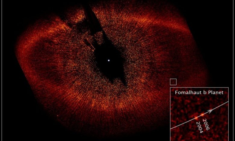 This image taken in 20018 by th eHuibble SApce telescope shows a star called Fomalhaut and what appeared to be an exoplanet dubbed Fomalhaut b around it. Image Credit: NASA, ESA and P. Kalas/University of California, Berkeley.