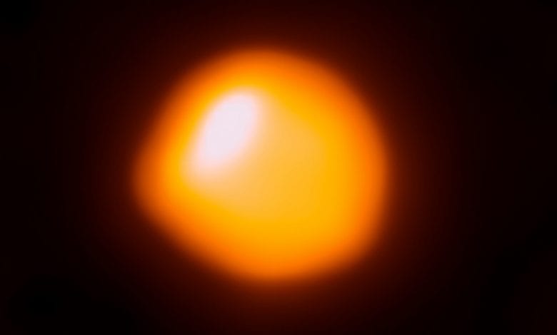An image of Betelgeuse. Image Credit: ALMA (ESO/NAOJ/NRAO)/E. O’Gorman/P. Kervella.
