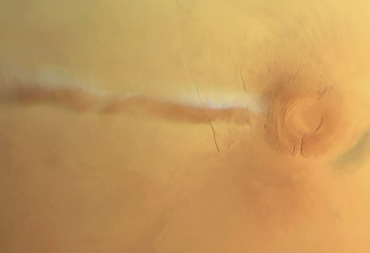 The plume above the Arsia Mons volcano on Mars.  Image Credit: ESA/DLR/FU Berlin, CC BY-SA 3.0 IGO