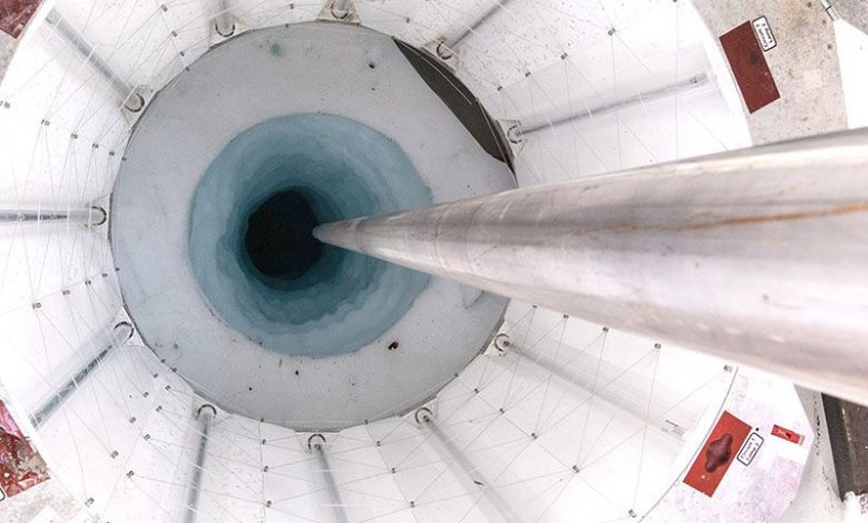 Researchers used a hot-water drill to bore through a kilometer of ice, creating a portal with a diameter of just 60 centimeters. Image Credit: Billy Collins/SALSA Science Team.