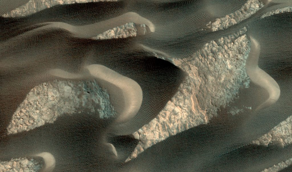 Image credit: NASA/JPL-Caltech/University of Arizona.