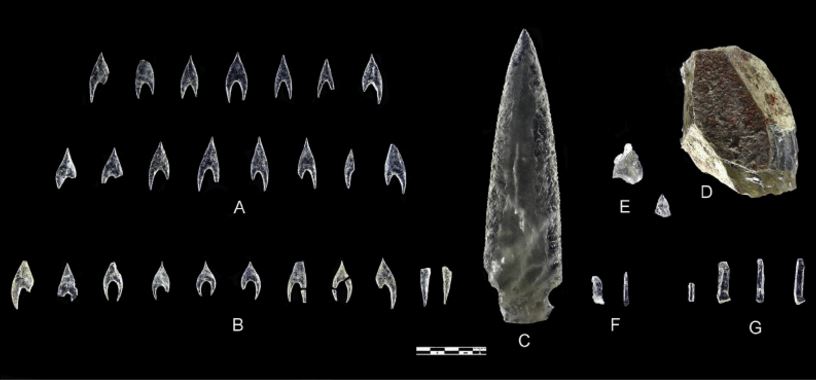 Objects studied in this paper. A: Ontiveros arrowheads; B: Montelirio tholos arrowheads; C: PP4-Montelirio dagger blade (Structure 10.049); D: Montelirio tholos core; E:PP4-Montelirio knapping debris (from UE-345 on the left and UE-919 on the right); F: PP4-Montelirio micro-blades (from Structure 10.015 on the left and Structure 10.043 on the right); G: Montelirio tholos microblades. Image Credit: Miguel Angel Blanco de la Rubia.