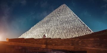 This documentary explores building the Great Pyramid with ancient technology