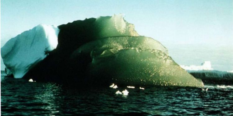 This Green Iceberg was spotted on February 16th, 1985 in Antarctica. Image Credit: AGU / Kipfstuhl Et Al 1992.