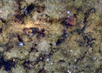 The original image is almost 25 gigabytes in size. Image Credit: ESO.
