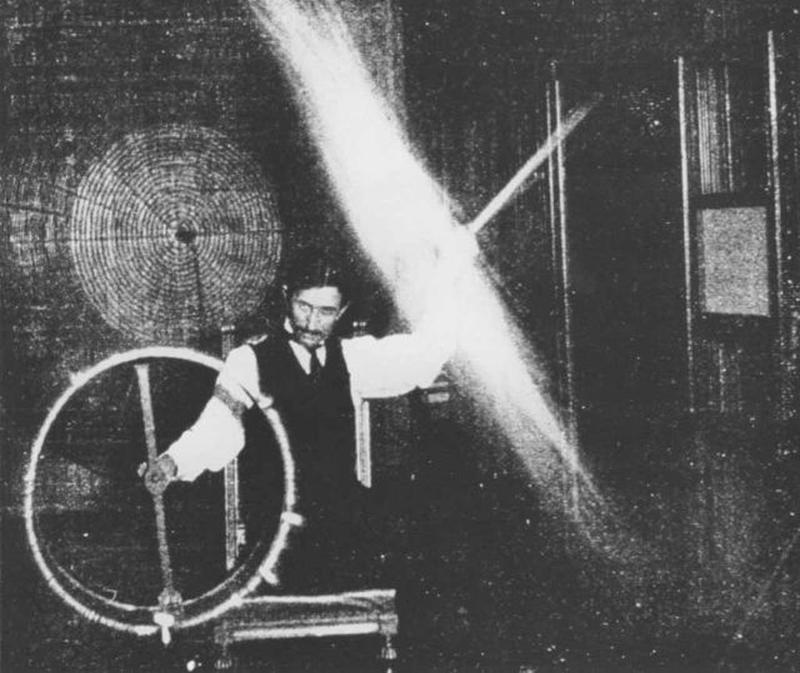 Rare and fascinating photos of Nikola Tesla, 1890s-1940s - Rare Historical  Photos