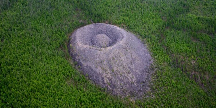 Patomsky crater, view from a helicopter. Image Credit: Wikimedia Commons.