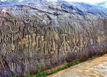 The Pedra do Inga in Brazil, is covered in strange symbols that experts believe are depictions of stars, galaxies and even constellations.