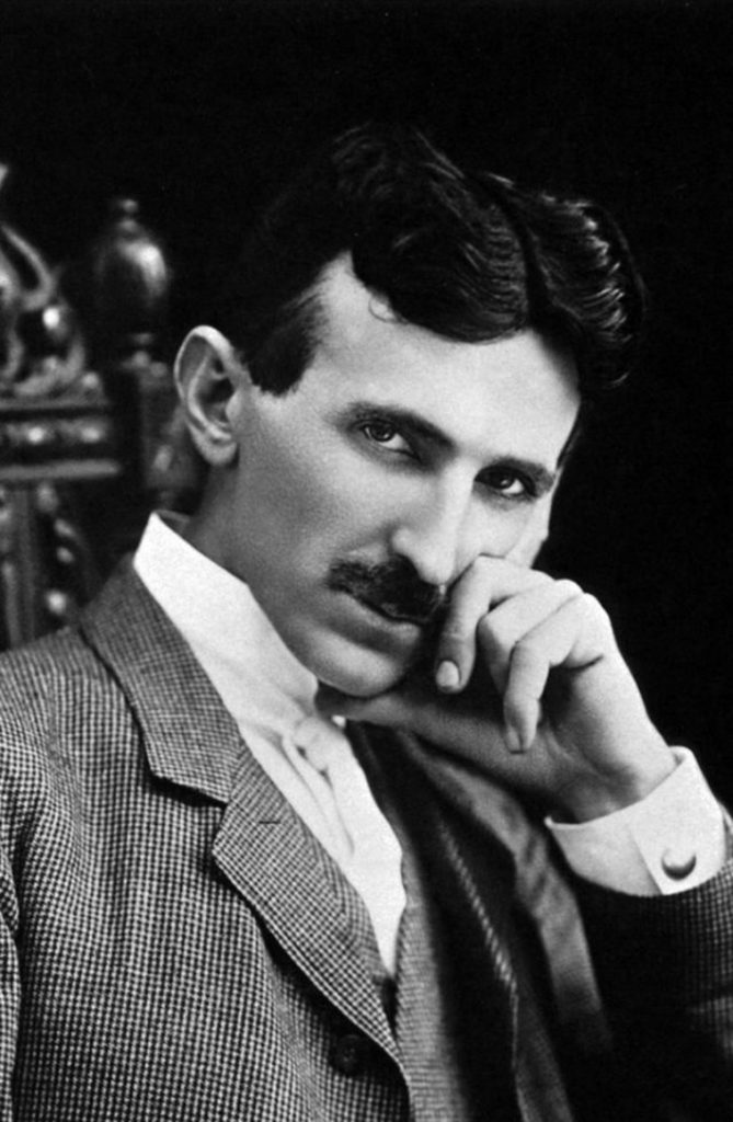 A photograph of Tesla at the age of 40.