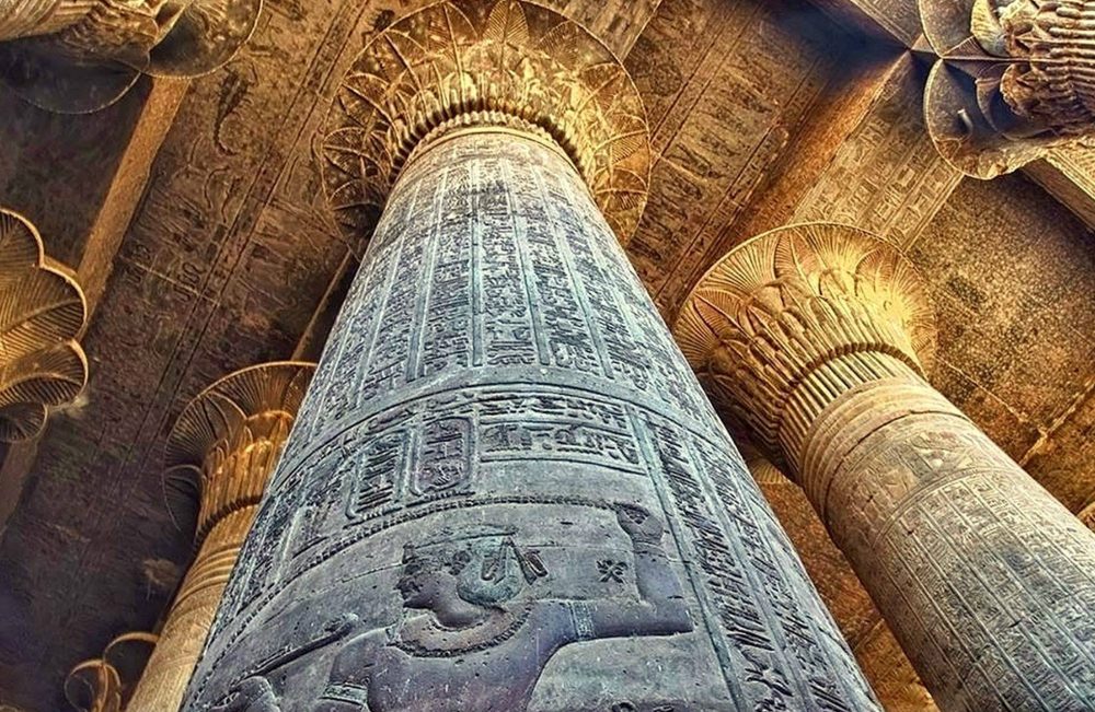 Hypostyle hall of the temple of Horus in Edfu. Shhutterstock.