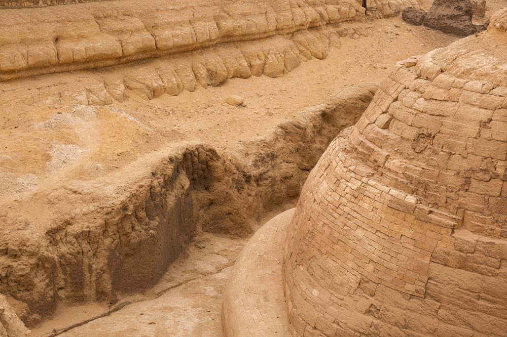 Rear part of the Sphinx statue. Shutterstock.