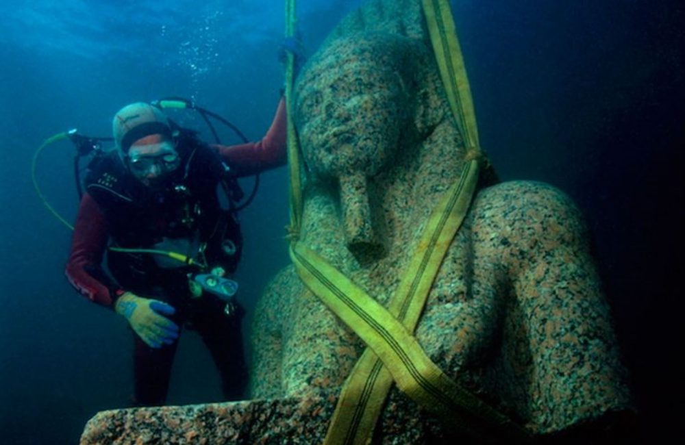 One of the many statues discovered at the sunken city. Image Credit: Christoph Gerigk / Franck Goddio / Hilti Foundation.