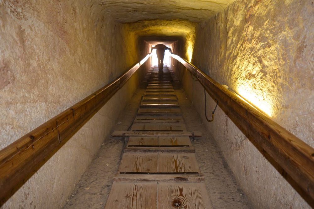 11 Images From Inside Pyramids That Show Why They Were Not Tombs 