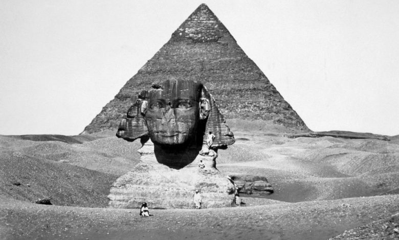 The Pyramid of Cheops and the Sphinx, photograph by Antoine Beato ca. 1880. Shutterstock.