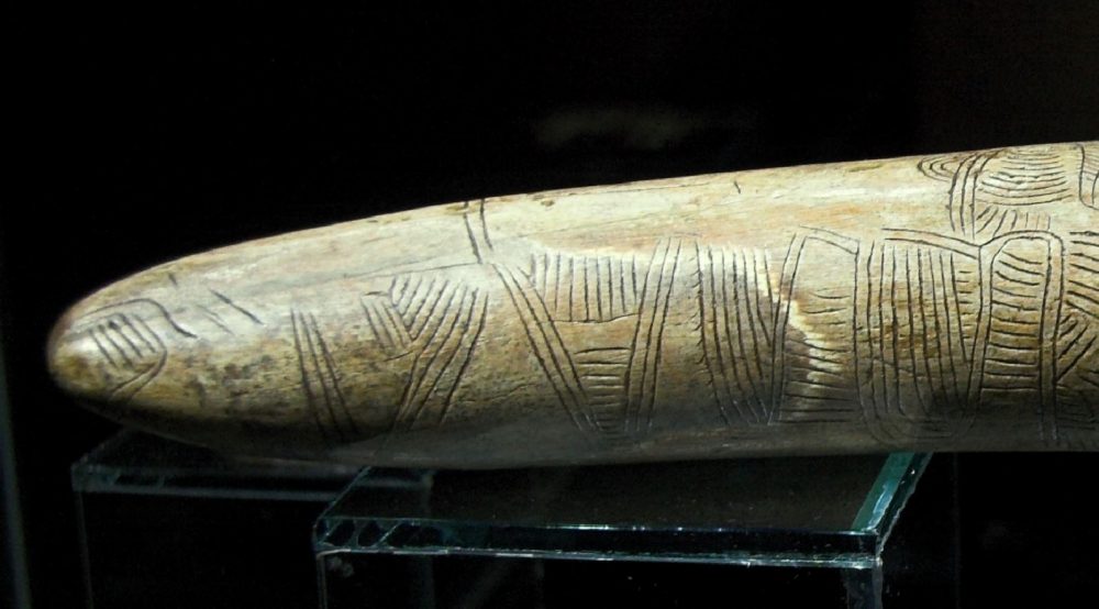 Engraving on a mammoth tusk. The map depicts mountain, river, valleys and routes around Pavlov. Image Credit: Wikimedia Commons / CC BY-SA 4.0.