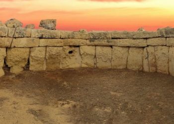 Massive stones Mnajdra temple in Malta. Shutterstock.