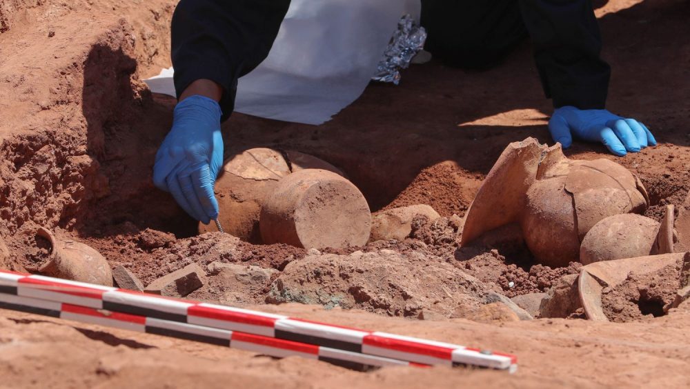 Archaeologists have made a revealing discovery at Tiahuanaco. Image Credit: EFE/ Martin Alipaz.