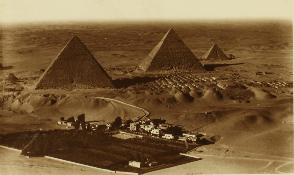 Another stunning view of the Pyramids from the air. Image Credit: San Diego Air & Space Museum / Wikimedia Commons.