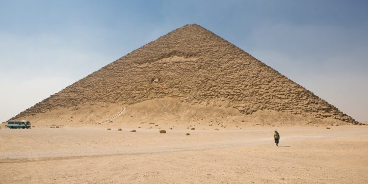 The Red Pyramid is 105 meters (344 ft) high. Shutterstock.