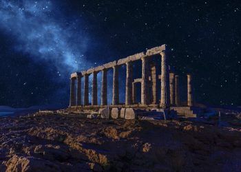An image of the Poseidon Temple in Sounio. Shutterstock.