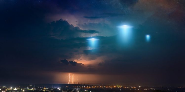 An image showing strange lights in the sky. Shutterstock.