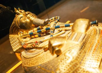 The Golden mask of an ancient Egyptian Pharaoh. Shutterstock