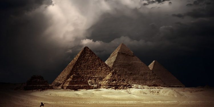 An image showing the Giza pyramid complex. Shutterstock.