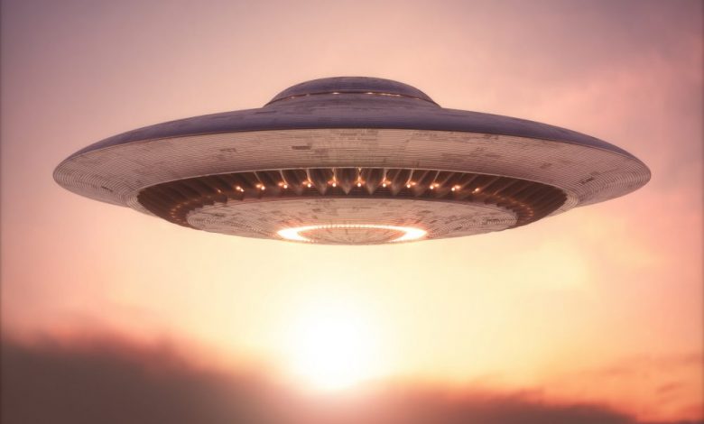 An artists illustration of a flying saucer / UFO. Shutterstock.