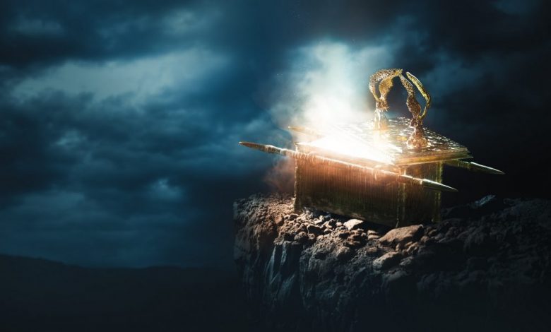 An artists rendering of the Ark of the Covenant. Shutterstock.