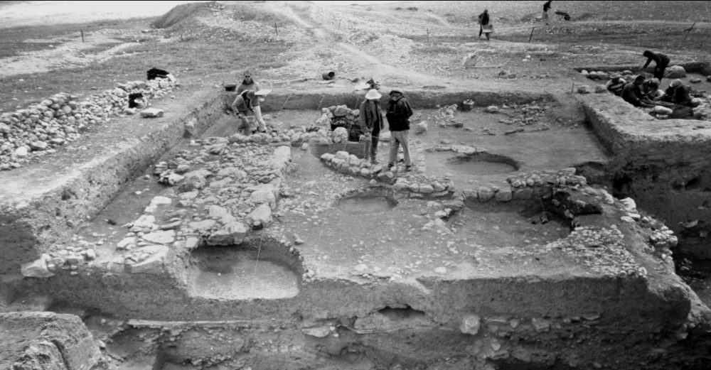 A general view of stratum II, level 3, seen from the west at Tell Qaramel, Syria. Image Credit: R.F. Mazurowski.