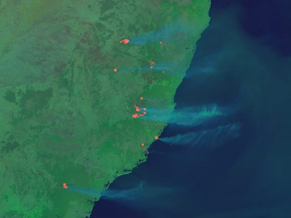 Himawari-8's view of eastern Australian bushfires. Image Credit: RAMMB/CIRA/CSU.