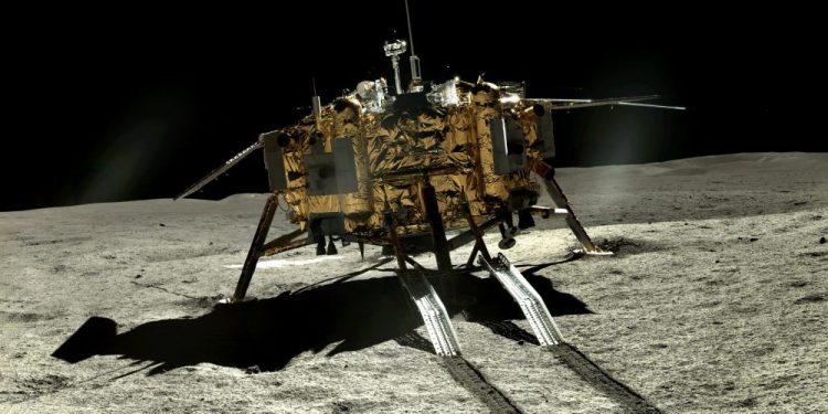 Image of the Chang'e 4 lander on the far side of the moon. Image taken by the Yutu-2 rover. Image Credit: CLEP/Doug Ellison, Twitter.