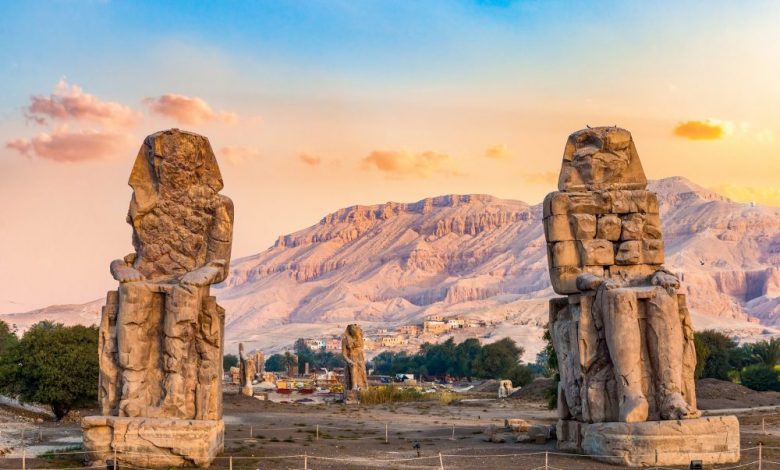 An image of the Colossi of Memnon. Shutterstock.