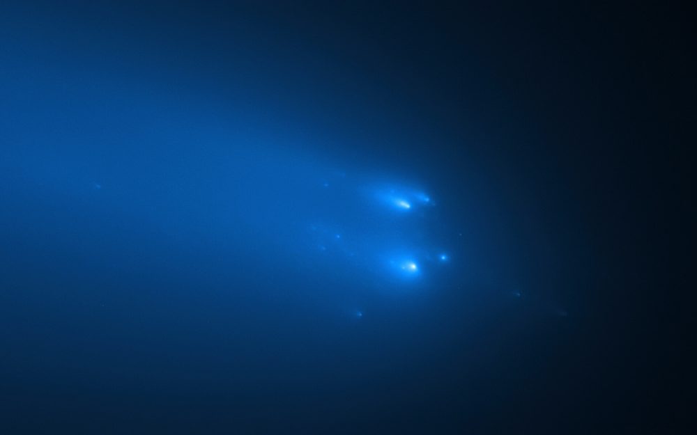 An image of the Hubble Space Telescope showing at least 30 fragments of comet C/2019 Y4 ATLAS. Image Credit: NASA, ESA, D. Jewitt (UCLA), Q. Ye (University of Maryland).