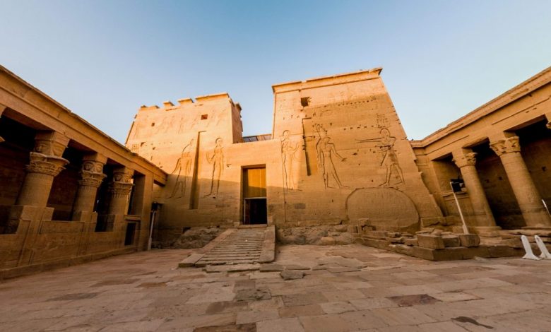 A view of the Temple of Isis. Image Credit: Describing Egypt.