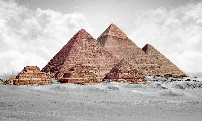 A view of the Giza plateau and the Pyramids. Shutterstock.