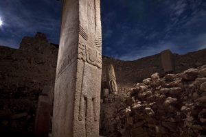 One of the many ancient pillars of Göbekli Tepe. Image Credit: Pinterest.
