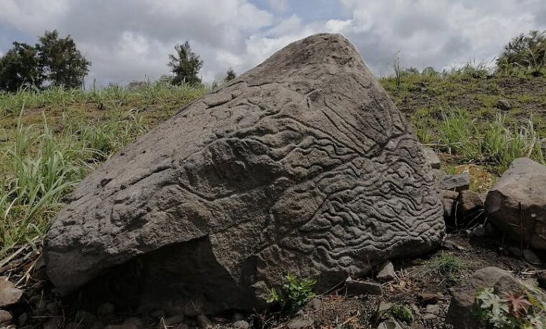 An image of the stone map carved on the volcanic rock. Image Credit: INAH.