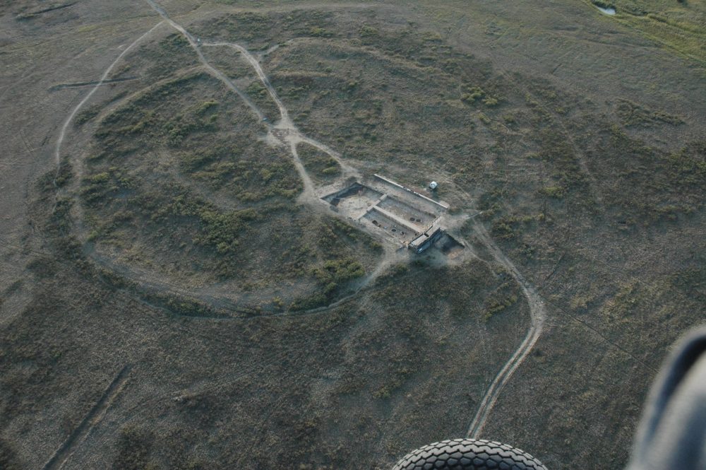 An aerial view of the ancient ruins of Arkaim. Image Credit: Wikimedia Commons.