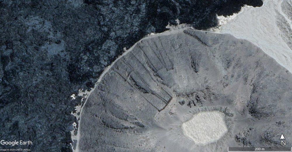 Satellite image showing the curious stone structures. Image Credit: Google Earth.