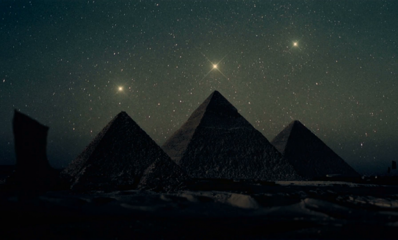 An artist's Illustration of the pyramids aligning to the stars.