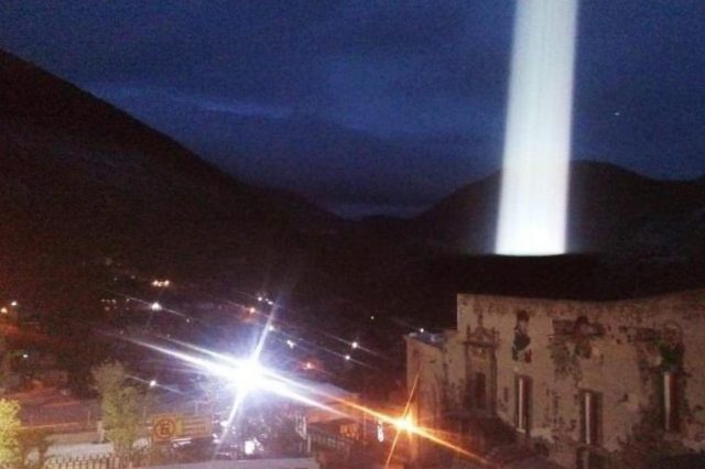 An image of the alleged beam of light photographed in Mexico. Image Credit: Felipe Arias.