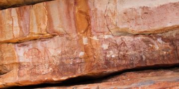 9,000-Year-Old Cone-head Humanoids Depicted in Australia’s Rock Art