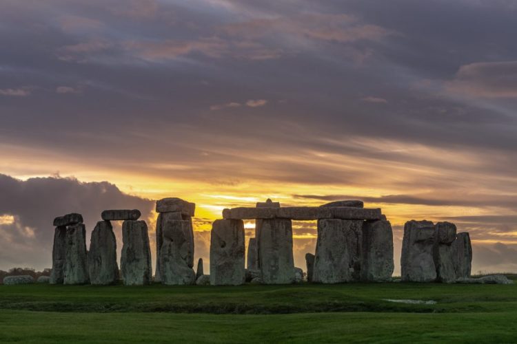 Photo by Jack B on Unsplash, Stonehenge