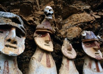 The Sarcophagi of Carajia, located at extreme heights and hardly accessible. It is unknown how the Chachapoyas reached those heights.