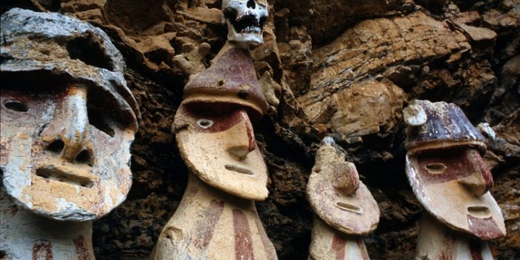 The Sarcophagi of Carajia, located at extreme heights and hardly accessible. It is unknown how the Chachapoyas reached those heights.