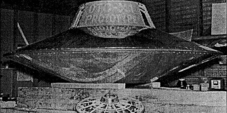 The alleged flying saucer of Otis Carr, powered by his mysterious antigravity technology, that was supposed to fly to the moon.