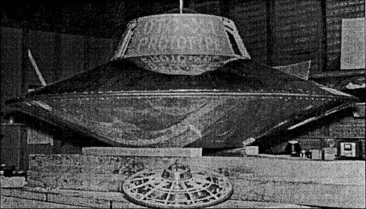 The alleged flying saucer of Otis Carr, powered by his mysterious antigravity technology, that was supposed to fly to the moon.