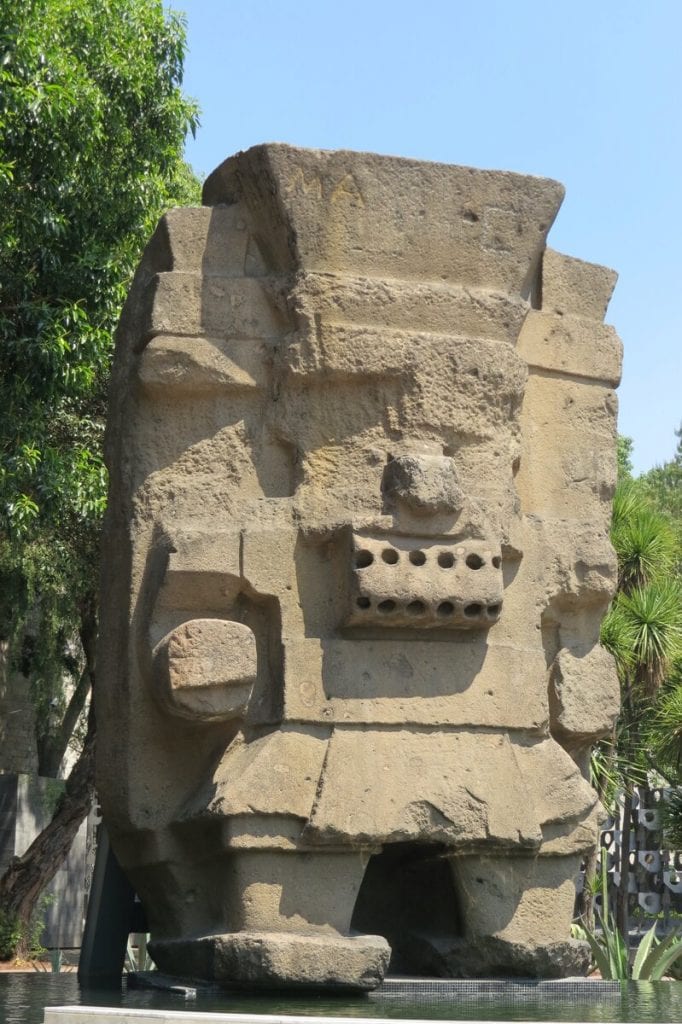 Here is how the monolith looks like today in front of the museum in New Mexico. Credit: Сергей Дешевой