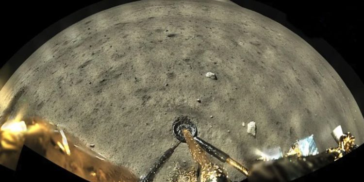 The incredible panoramic image made by Chang'e 5 on the Moon's surface. Credit: CNSA/CLEP